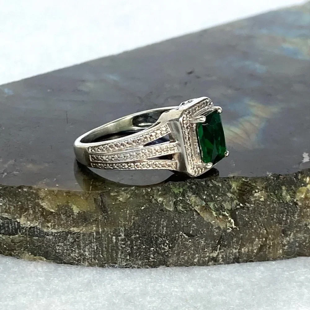 Sterling Silver 925 Rectangular Prong Set Green Emerald Glass Ring Sz 6.75 - Picture 14 of 16